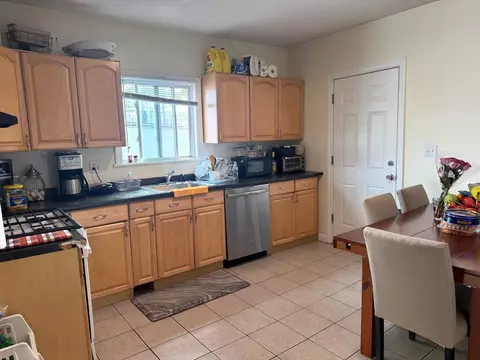 23 Thorndike St # -R, Everett, MA 02149 photo 31