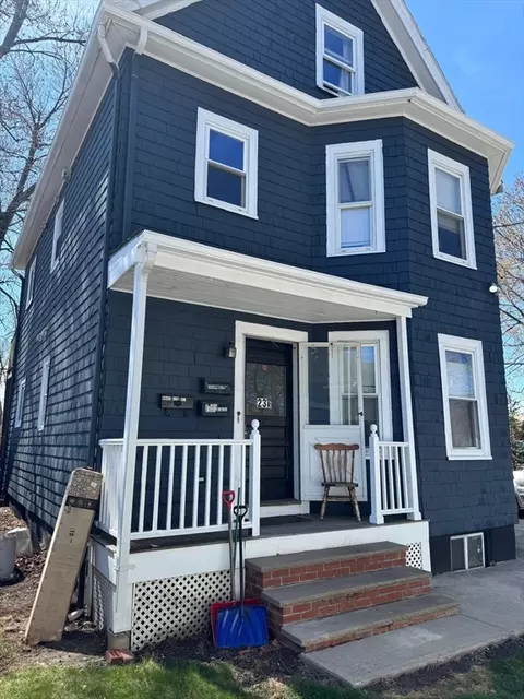 23 Thorndike St # -R, Everett, MA 02149 photo 4