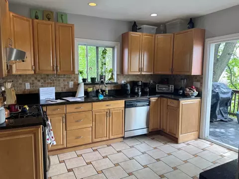 23 Thorndike St # -R, Everett, MA 02149 photo 33
