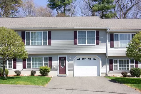 51 Pinecrest Dr #51, Chicopee, MA 01020