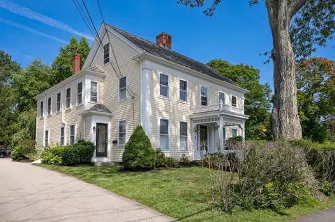 8-10 East St, Hingham, MA 02043