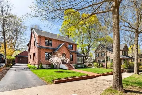 195 Mystic Valley Pkwy, Winchester, MA 01890