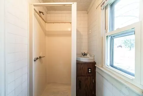 Bath - 153 Ray St, Ludlow, MA 01056 photo 1 of 2