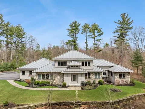 1228 King Philip St, Raynham, MA 02767