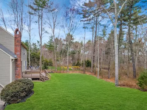 40 Deer Path Ln, Mansfield, MA 02048 photo 8