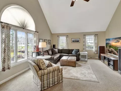 40 Deer Path Ln, Mansfield, MA 02048 photo 23