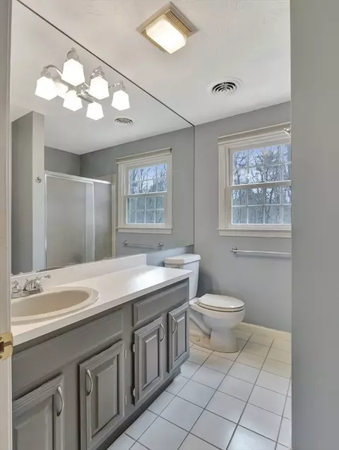 40 Deer Path Ln, Mansfield, MA 02048 photo 28