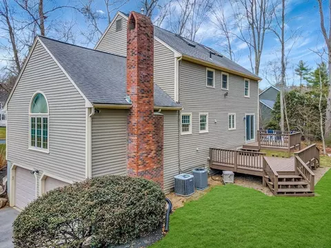 40 Deer Path Ln, Mansfield, MA 02048 photo 5
