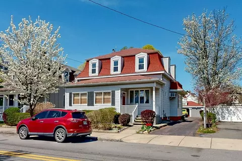 84 Linden St, Everett, MA 02149