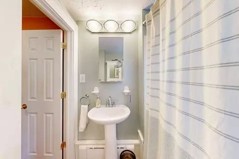 84 Linden St, Everett, MA 02149 photo 32