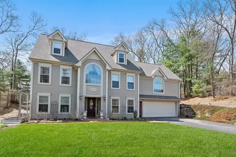 227 Thurber Ave, Attleboro, MA 02703