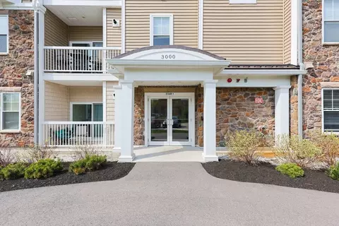 3111 Pennington Dr #3111, Walpole, MA 02081