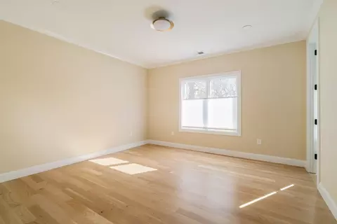 Bedroom - 234 Valley Rd, Needham, MA 02492 photo 2 of 4
