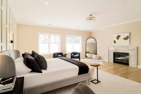 Bedroom - 234 Valley Rd, Needham, MA 02492 photo 4 of 4