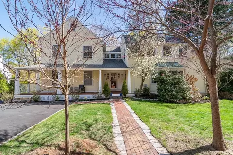 108 Forest St, Wellesley, MA 02481