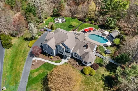 23 Roxanne Rd, Pembroke, MA 02359