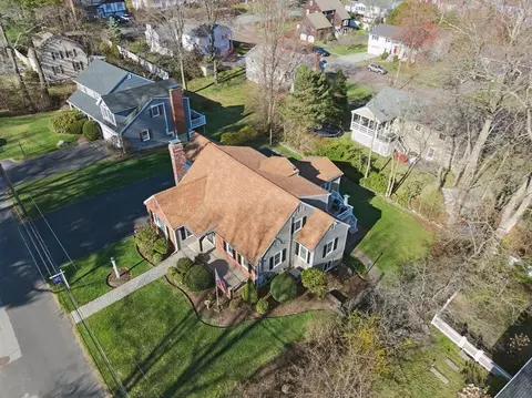 108 Pine Ridge Rd, Reading, MA 01867