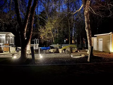 96 Clearbrook Dr, Springfield, MA 01118 photo 22