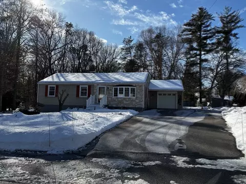 96 Clearbrook Dr, Springfield, MA 01118 photo 40