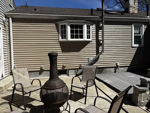 96 Clearbrook Dr, Springfield, MA 01118 photo 18