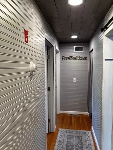 96 Clearbrook Dr, Springfield, MA 01118 photo 8