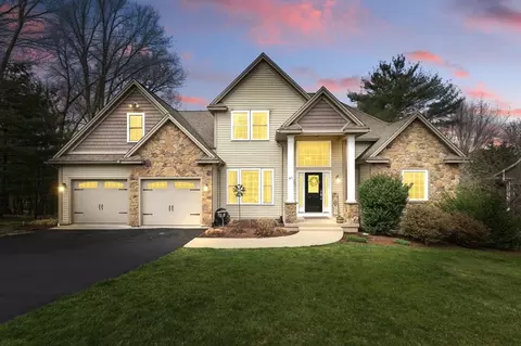 41 Red Bridge Ln, South Hadley, MA 01075