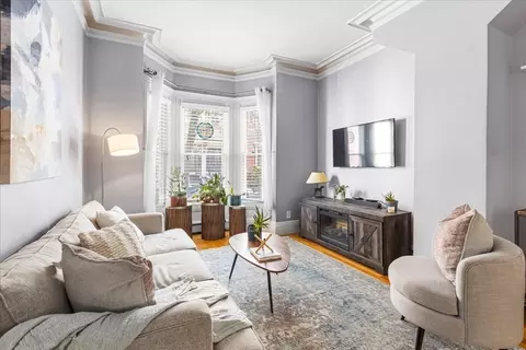 7 Gates St #1, Boston, MA 02127