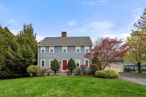 2 Appletree Ln, Natick, MA 01760
