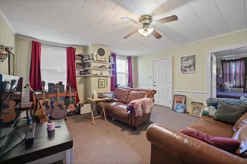 Living - 65 Bridge St, Fairhaven, MA 02719 photo 2 of 3