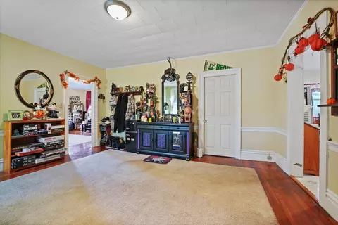 Entry Way - 65 Bridge St, Fairhaven, MA 02719 photo 2 of 2