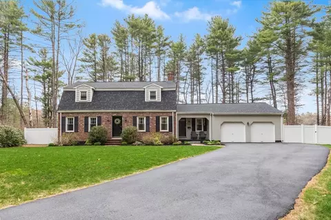 89 Haggetts Pond Rd, Andover, MA 01810