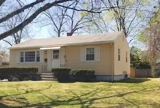 96 Clement St, Springfield, MA 01118 photo 2