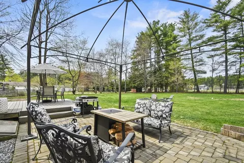 Exterior - 5 Beech St, Townsend, MA 01469 photo 6 of 10