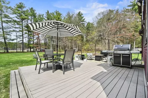 Exterior - 5 Beech St, Townsend, MA 01469 photo 5 of 10