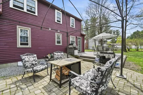 Exterior - 5 Beech St, Townsend, MA 01469 photo 4 of 10