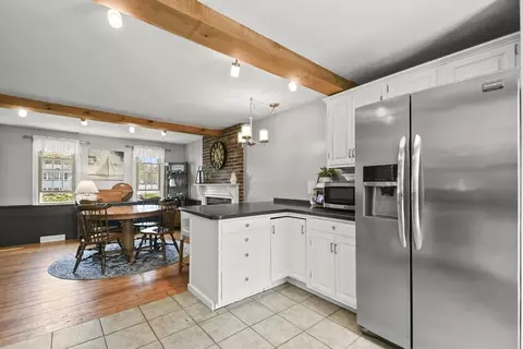 Kitchen - 5 Beech St, Townsend, MA 01469 photo 5 of 5