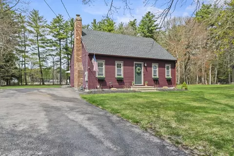 Exterior - 5 Beech St, Townsend, MA 01469 photo 2 of 10