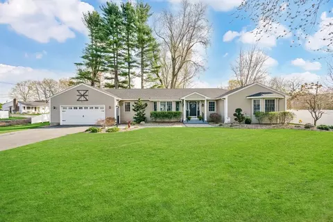 61 Warren St, Agawam, MA 01001