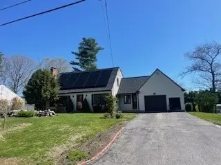 10 Larson Rd, Milford, MA 01757
