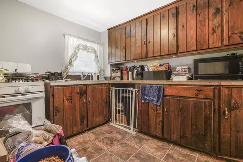 409 Crescent St, Fall River, MA 02720 photo 16