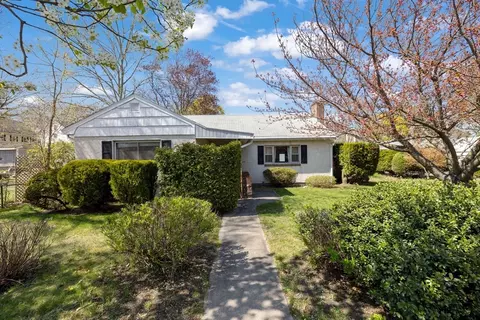 235 Cross St, Winchester, MA 01890
