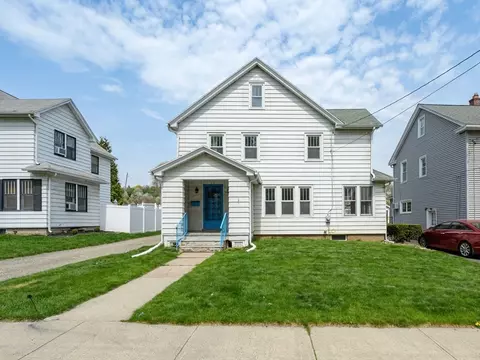 33 Dillon Ave, Holyoke, MA 01040