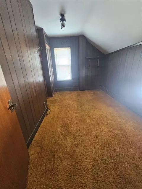 37 Smith St, Fall River, MA 02721 photo 11