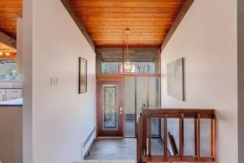 9 Hampton Ln, Andover, MA 01810 photo 4