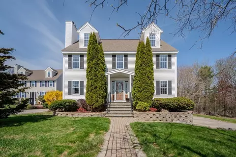 26 Russett Hill Rd, Haverhill, MA 01830
