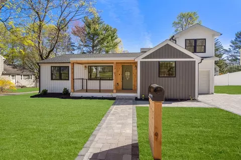 16 Chestnut St, Westborough, MA 01581
