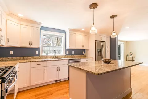 2 Fairway Dr, Buzzards Bay, MA 02532 photo 13