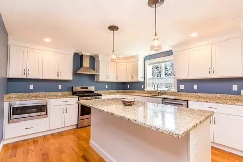 2 Fairway Dr, Buzzards Bay, MA 02532 photo 11