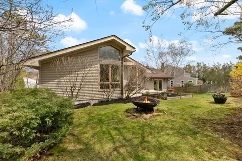 Exterior - 7 Peter Cir, Marblehead, MA 01945 photo 2 of 6