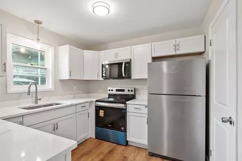 2 Howe Ter #11, Boston, MA 02125 photo 4